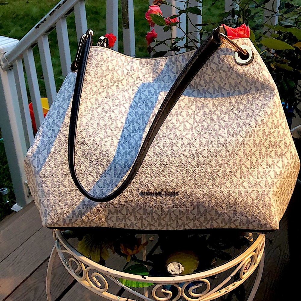 Michael Kors bag